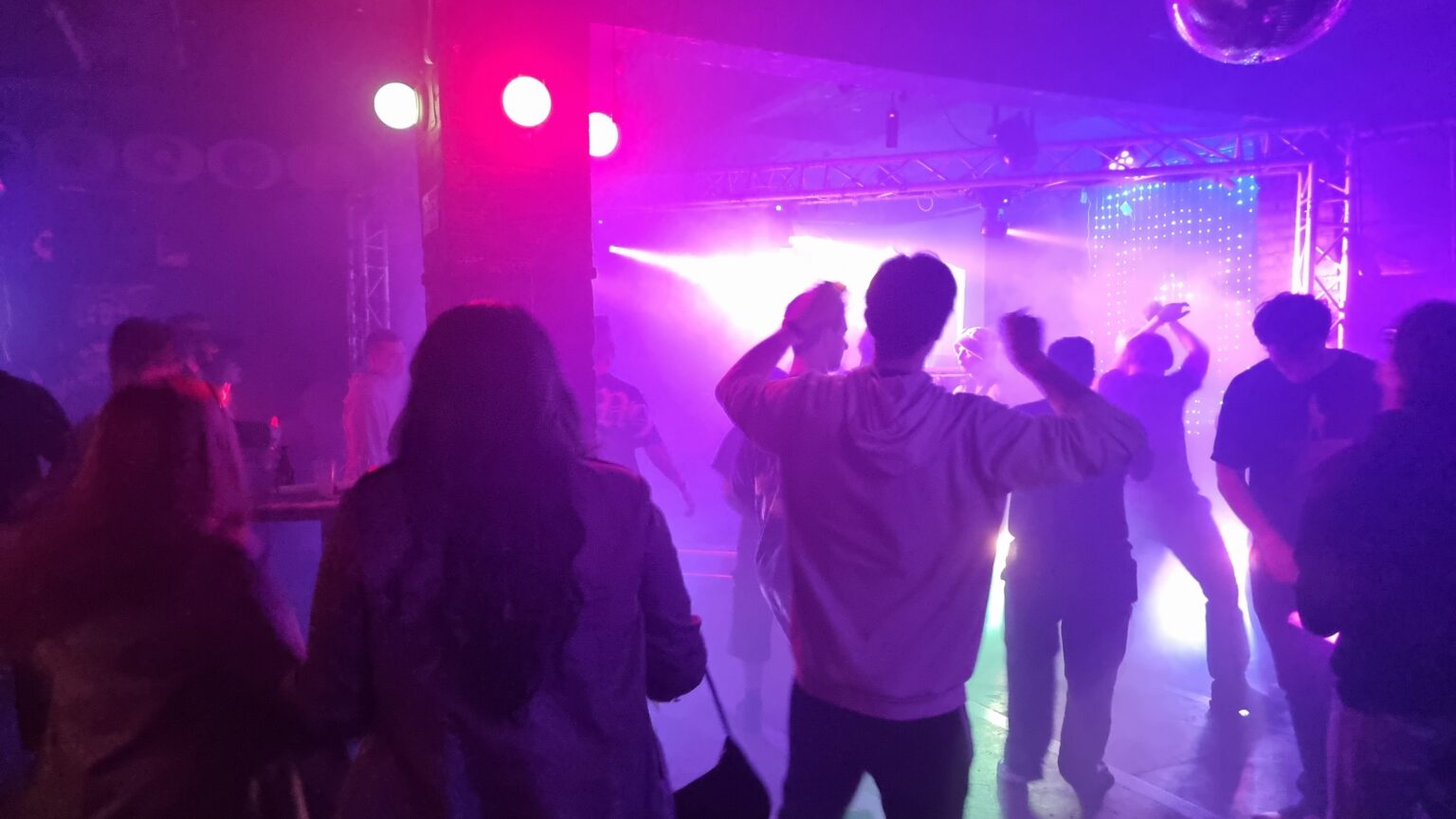 JRave Mainfloor 2025